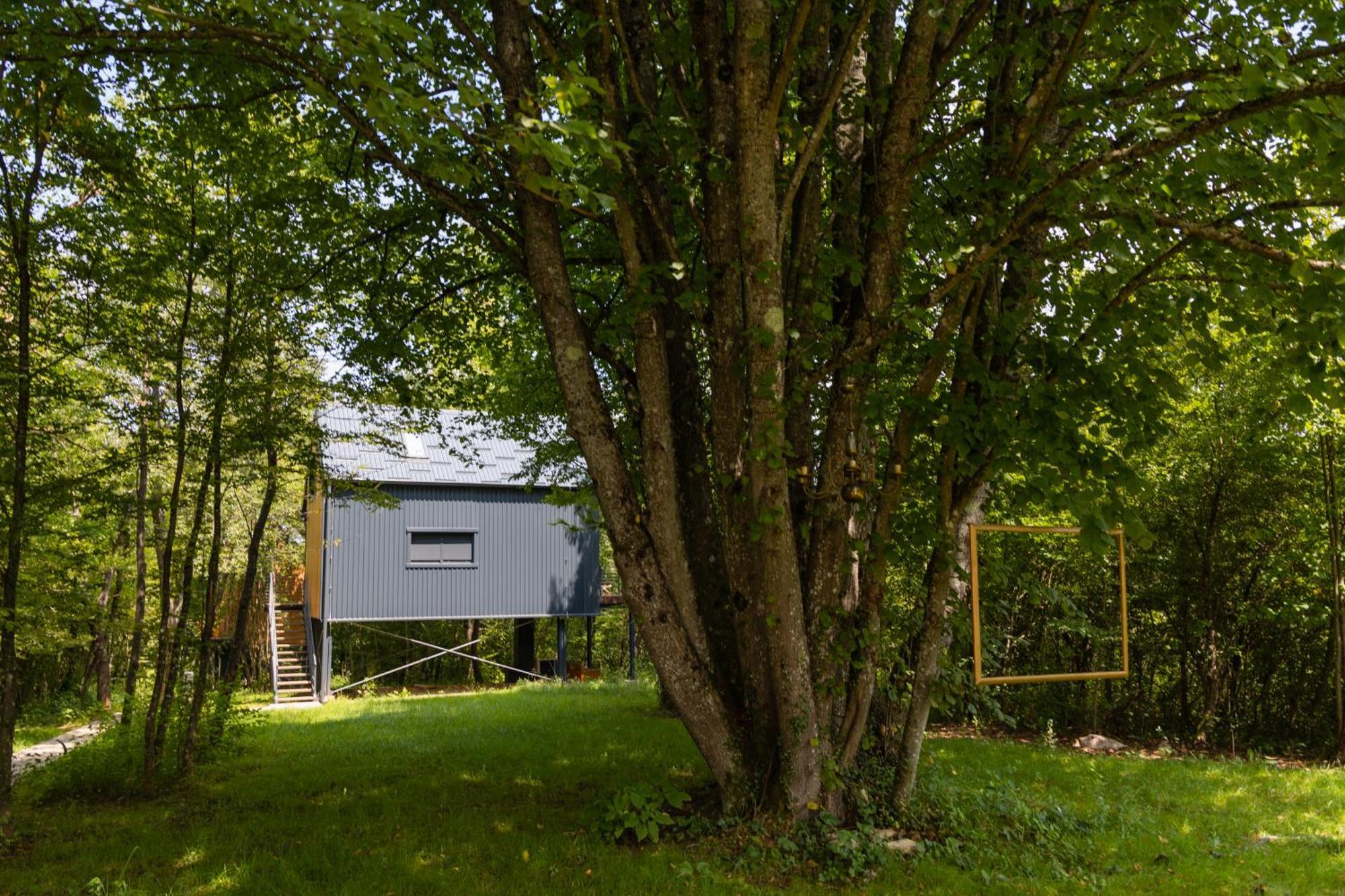 Tree Elements Treehouse Retreat Apartman Szluin Kültér fotó