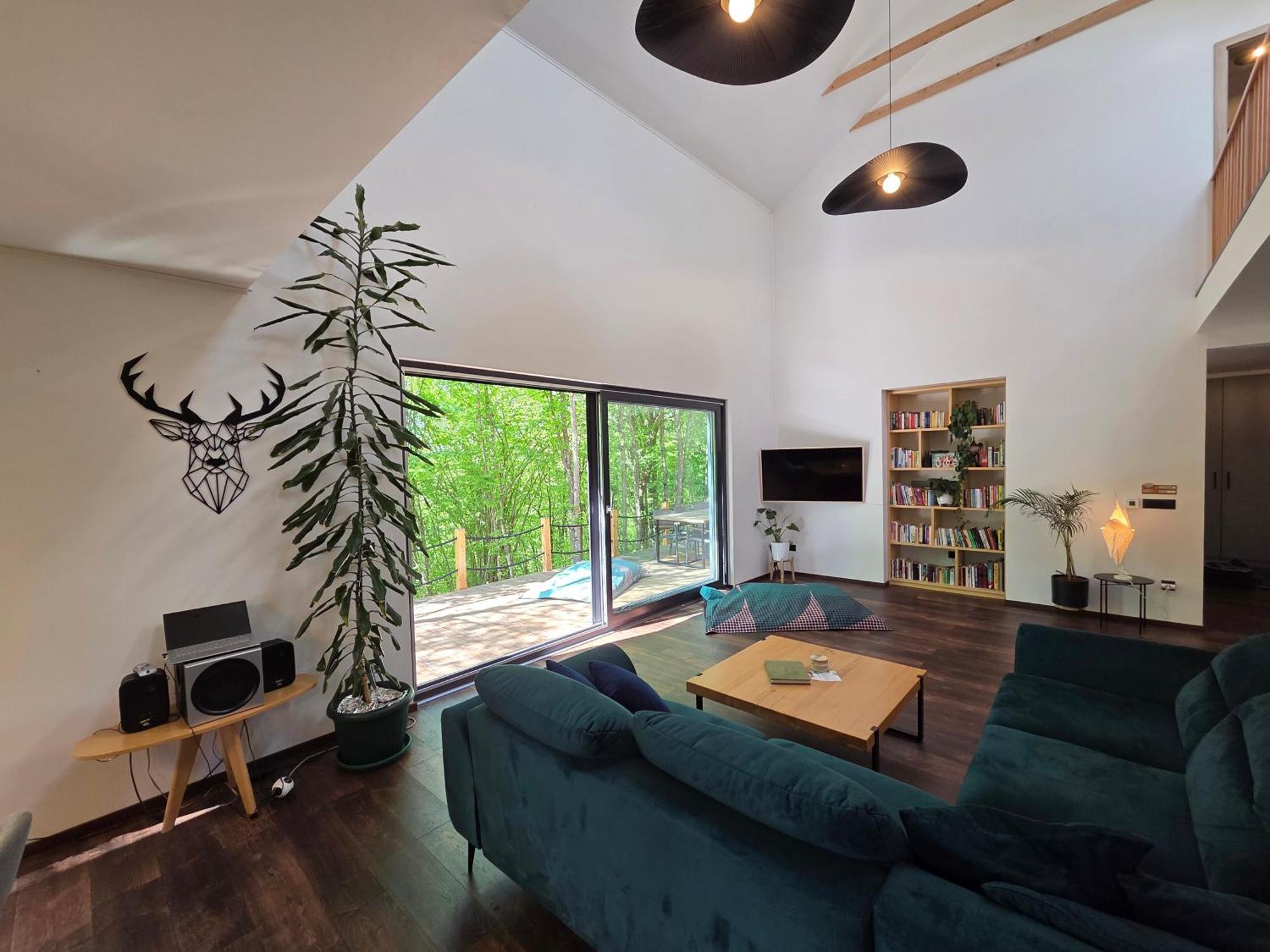 Tree Elements Treehouse Retreat Apartman Szluin Kültér fotó